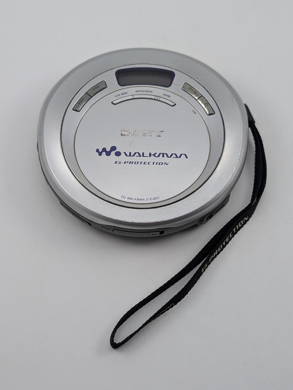 Sony D-EJ621 Walkman Portable CD Player Silver G-Protection TESTED WORKS!